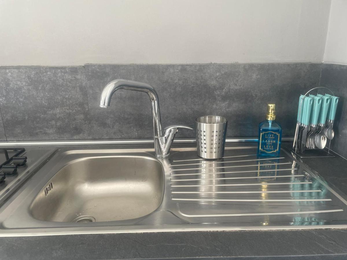 Airport Apartment Happyhouse Fiumicino Eksteriør bilde