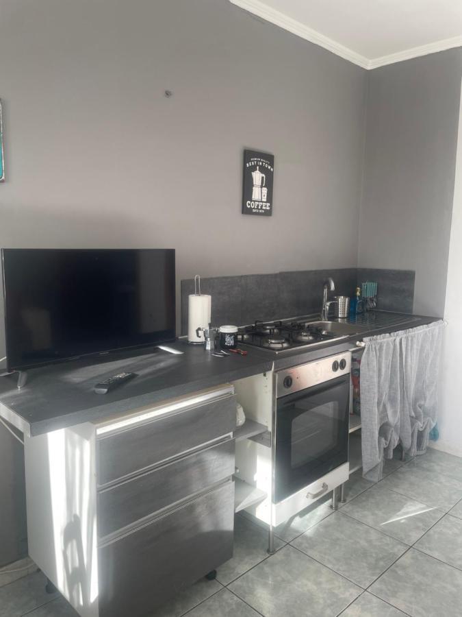 Airport Apartment Happyhouse Fiumicino Eksteriør bilde